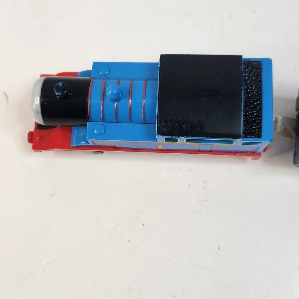Thomas The Train Trackmaster Motorized Engine Cargo Car 2009 Mattel Works PVC